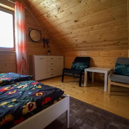 Nowe W Górach Pod Skrzycznym, Koło Szczyrku *